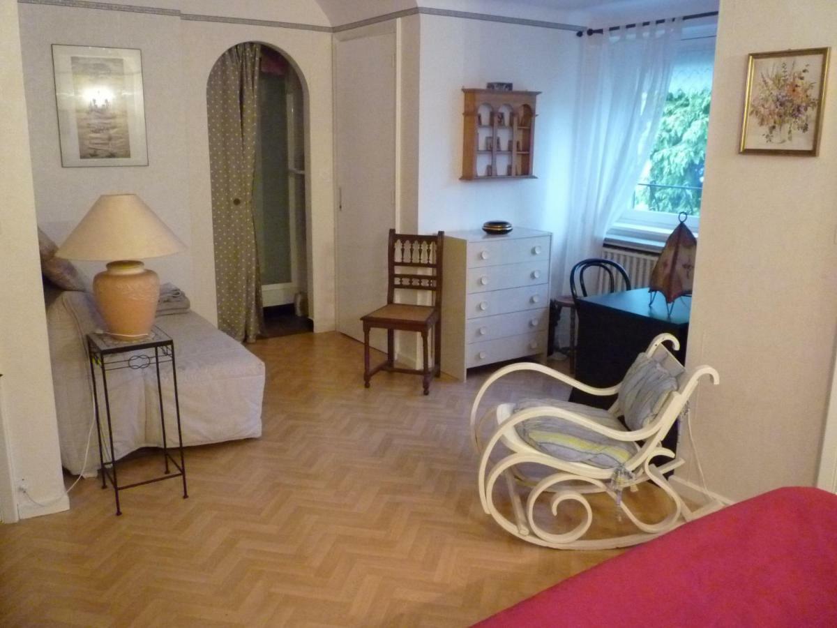 Bed and Breakfast Au Vieux Cedre Mouvaux Екстер'єр фото